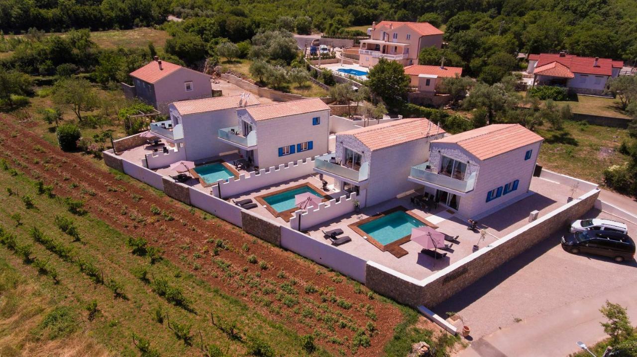 Pax Houses Vrh  Exterior photo